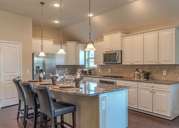4th image of 2706 Sierra Morado Dr