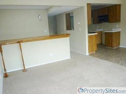4th image of 2135 E Valley Pkwy Unit 81