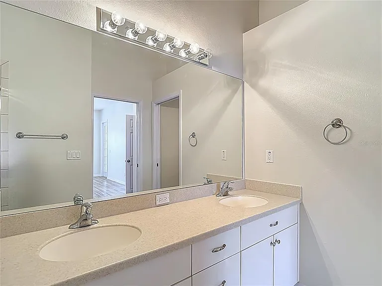 12200 Putter Green Ct — Photo 9