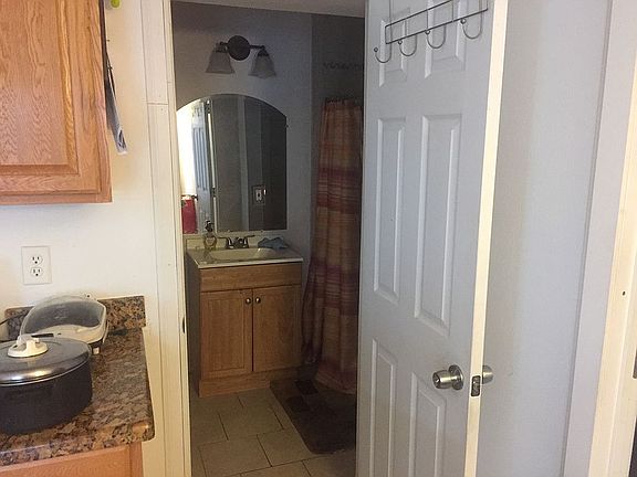 1/1 bathroom