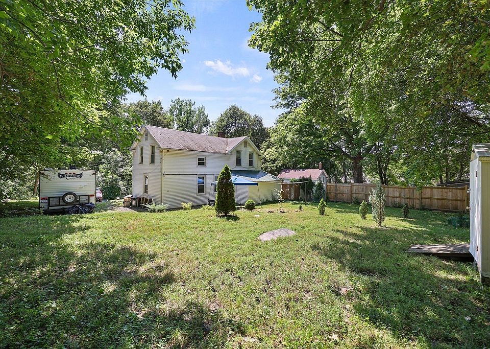 1st image of 45 River St