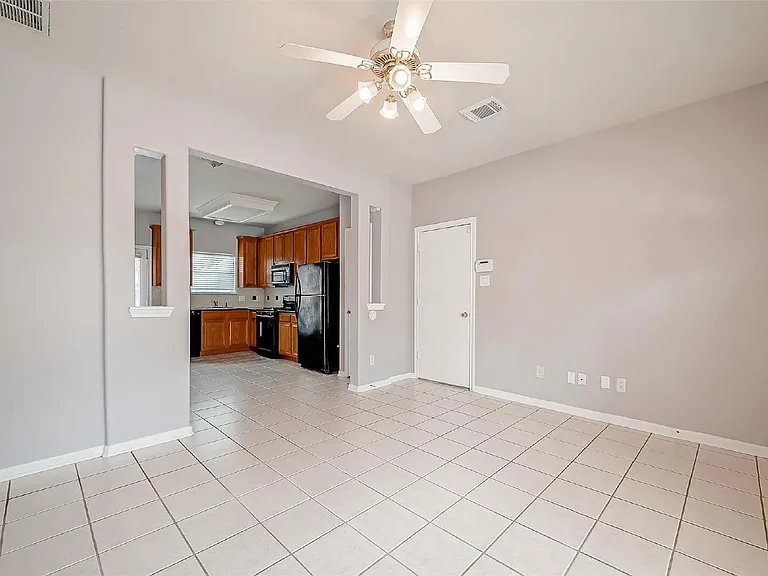 206 Sydnor St — Photo 5