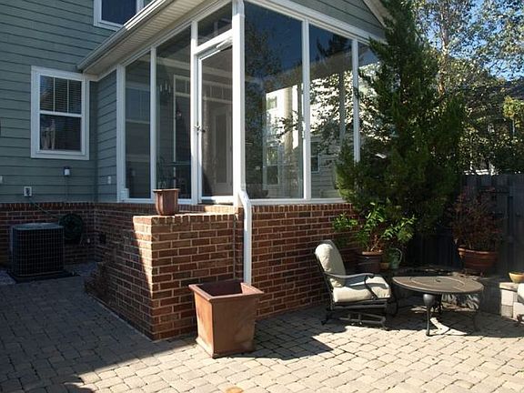 Screened in Porch