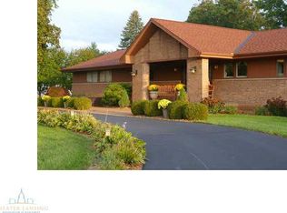 6200 Old River Trl, Lansing, MI 48917