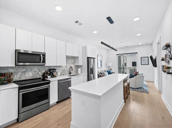 1125 10th Ave N APT 311, Nashville, TN 37208