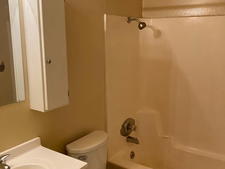 164 Comet St #5 — Photo 10