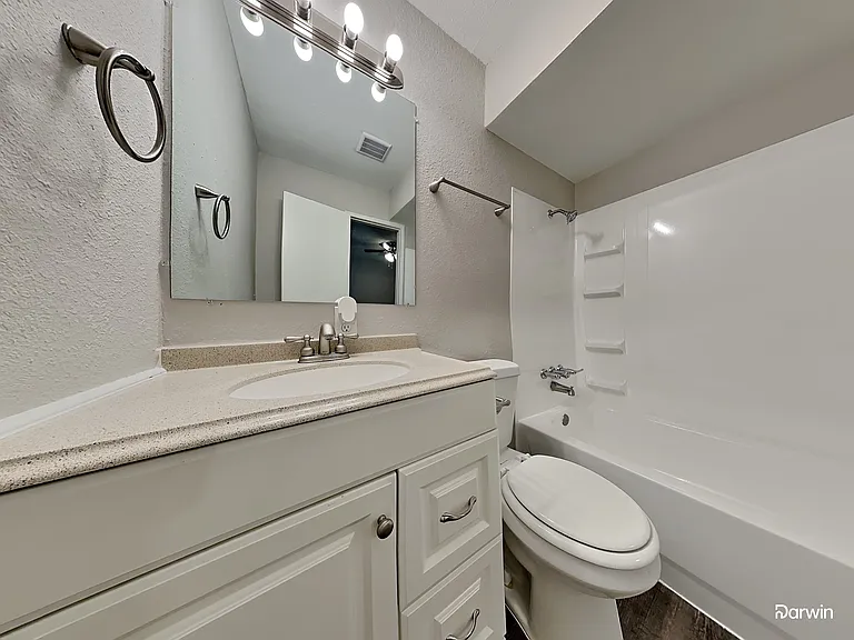 4015 Hartford Dr — Photo 12