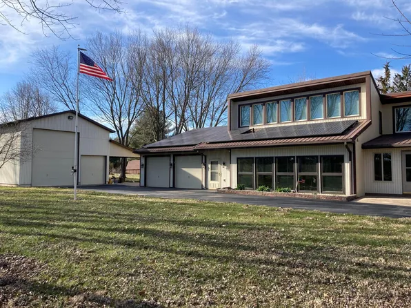 12095 Cherry Ln, Millersport, OH 43046