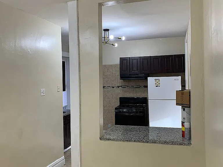 95 Hillcrest Ter #5 — Photo 3
