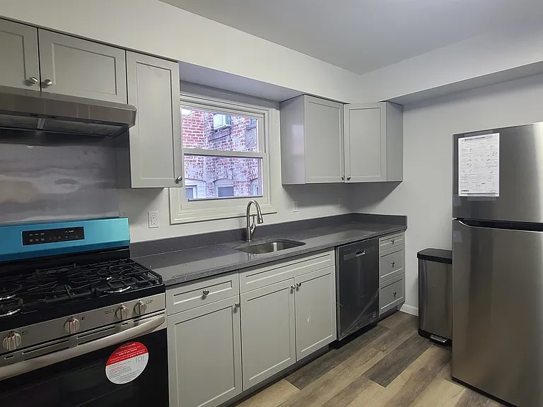 150 New York Ave #2 — Photo 8