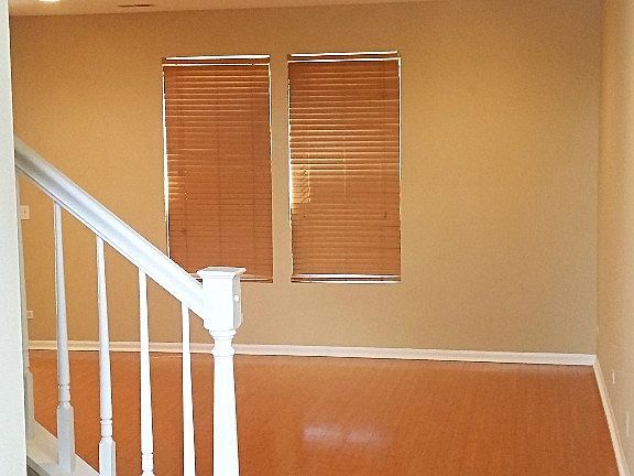 3rd image of 1065 Stamford Ct