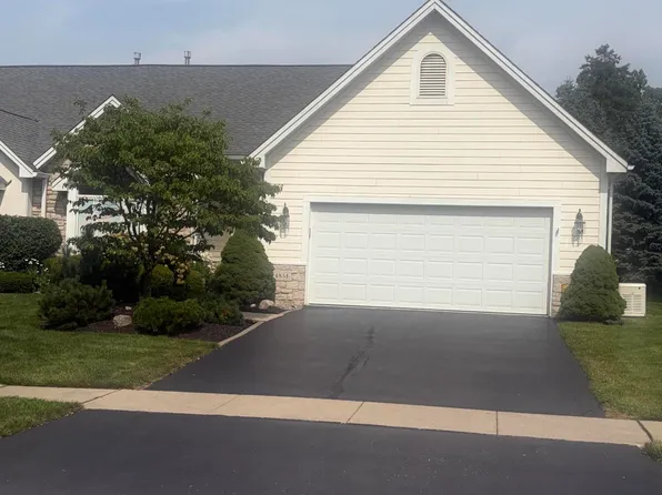 4854 Marble Cliff Blvd, Sylvania, OH 43560