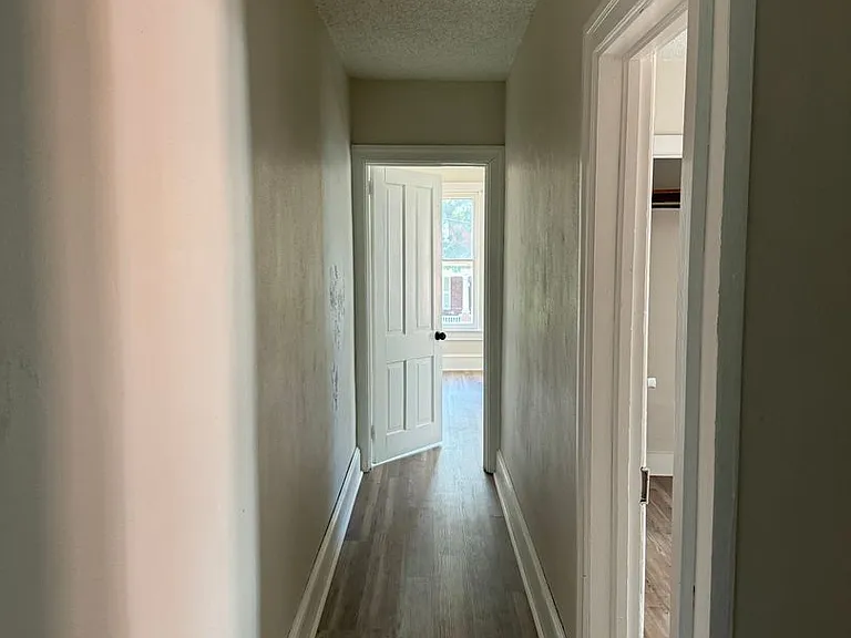 216-218 Westside Ave — Photo 19