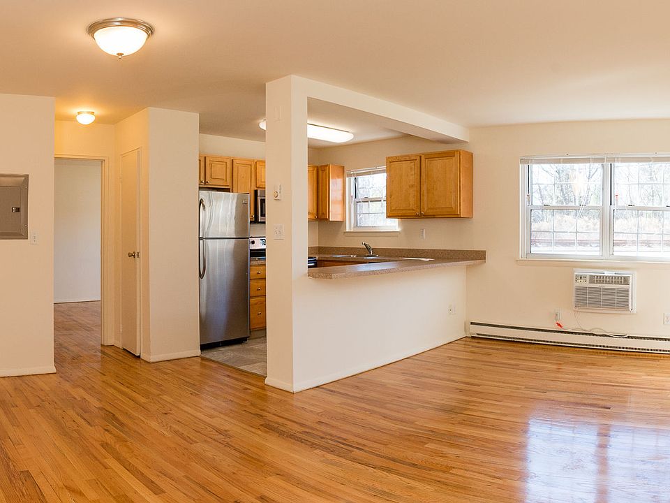 Valley Apts Apartment Rentals Westwood, NJ Zillow