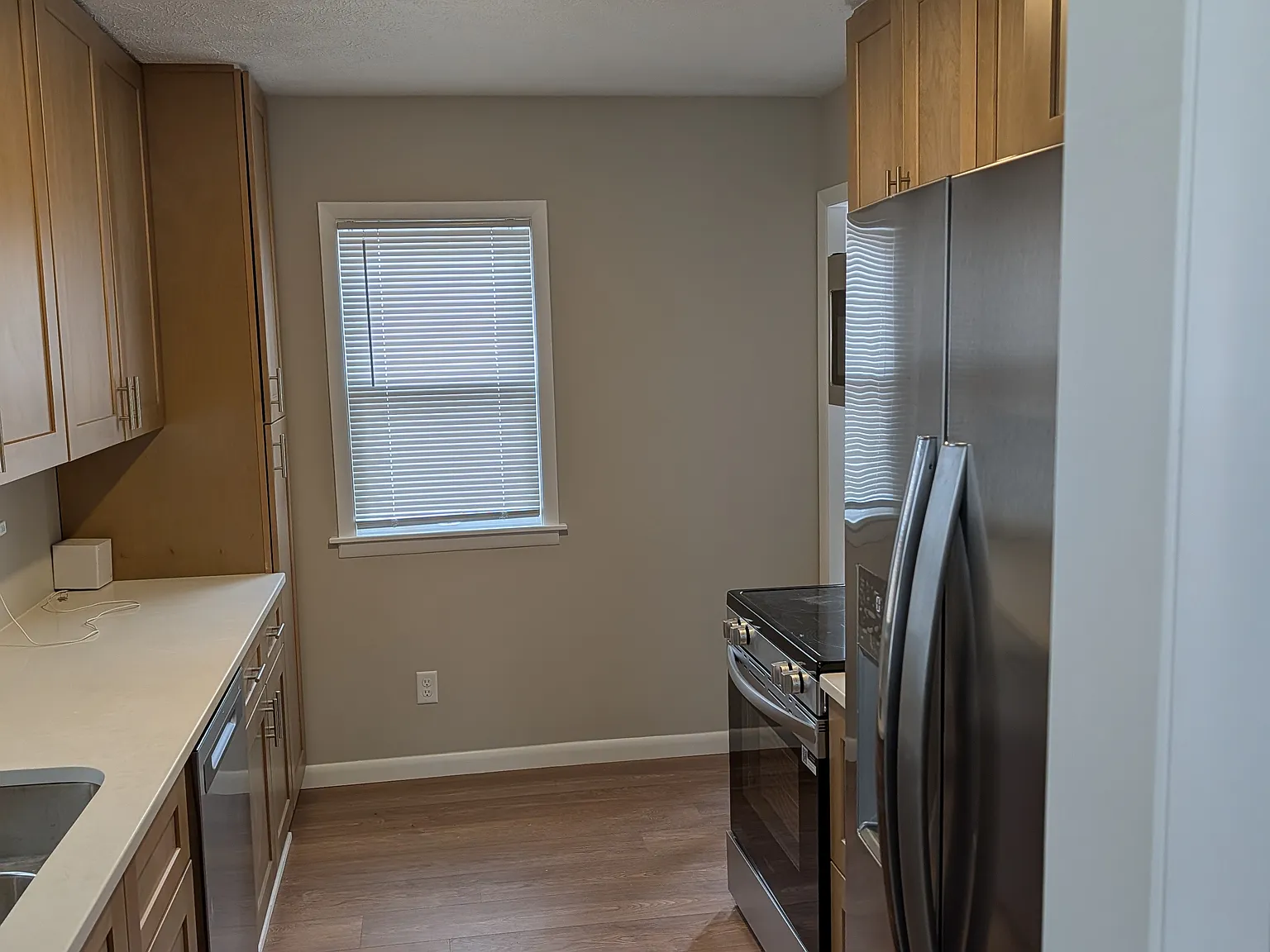 2 bed, 1500 sqft, $1,775 — Photo 2