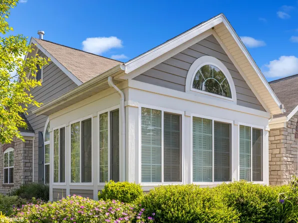 2787 Villa Ln, Benton Harbor, MI 49022