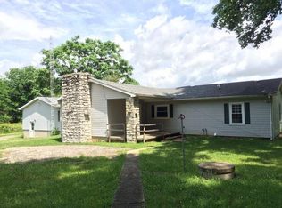 W Columbia Rd, Connersville, IN 47331