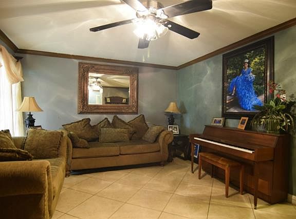 5th image of 1421 Greencove Dr