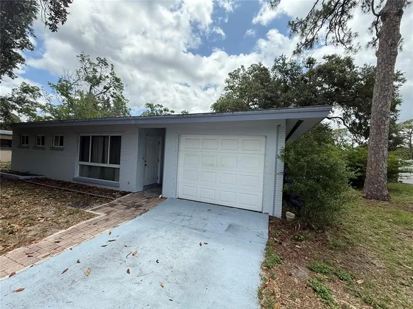 2174 Schwalbe Way, Sarasota, FL 34235