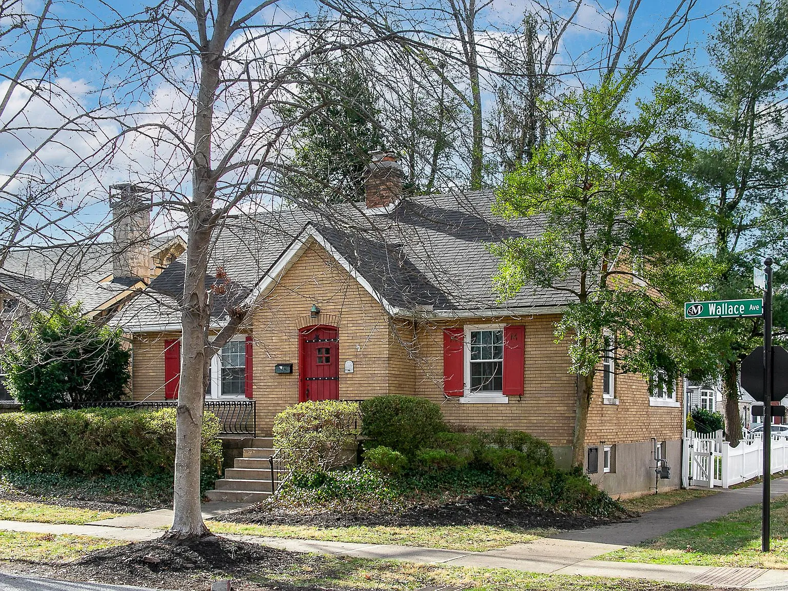 600 Wallace Ave — Photo 1