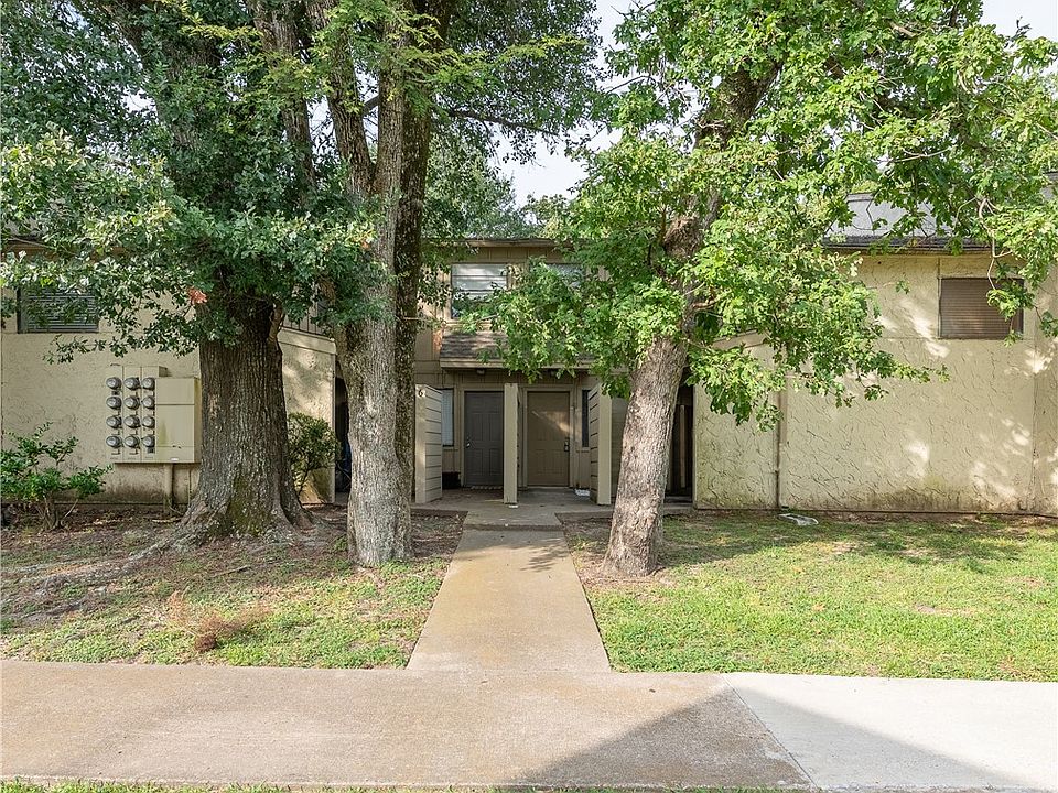 1st image of 4403 Carter Creek Pkwy APT 7