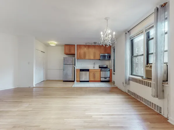 6740 Yellowstone Blvd APT 7A, Flushing, NY 11375