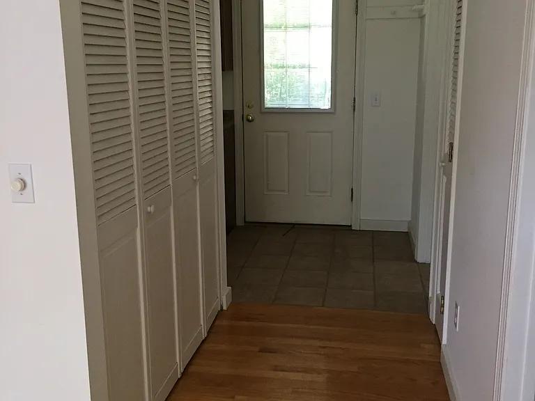 324 River Rd — Photo 8