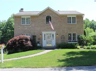 115 Rose Ct S, Delmont, PA