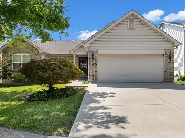 1435 Hawkins Corners Dr, Fenton, MO 63026