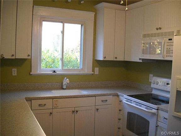 4th image of 4403 Stonewall Ave
