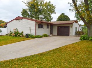 4001 Brookside Ln, La Crosse, WI 54601