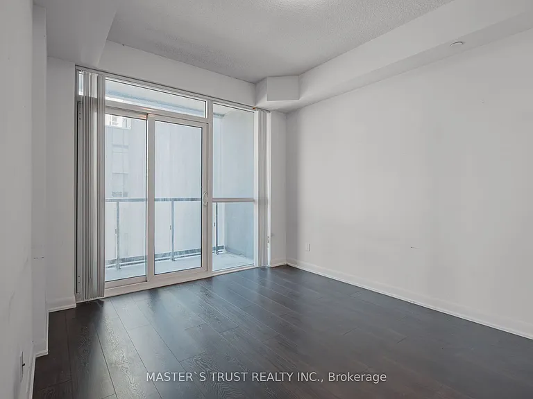 5168 Yonge St #217 — Photo 11