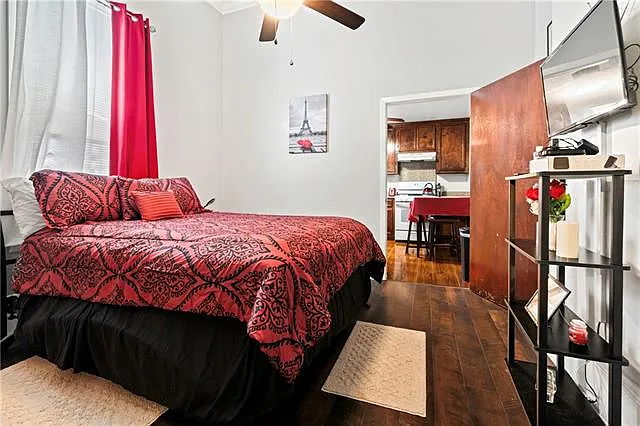 2 bed, 1.0 bath, 1690 sqft, $1,500 — Photo 4