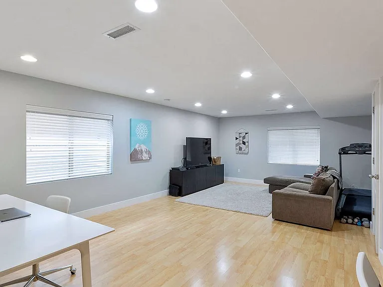 2037 E Brookings Dr — Photo 11