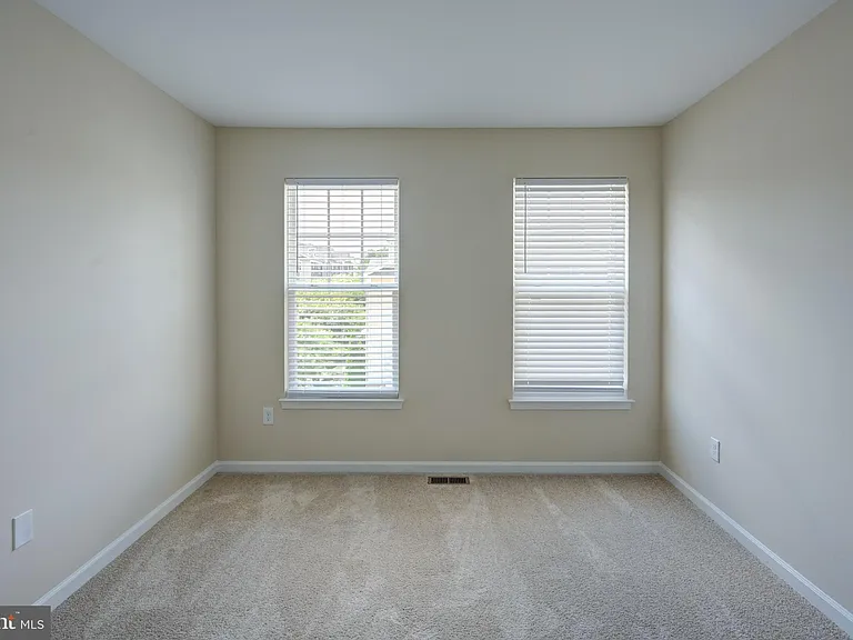 7827 Crystal Brook Way — Photo 25
