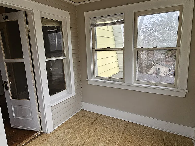 1726 Commonwealth Ave — Photo 9