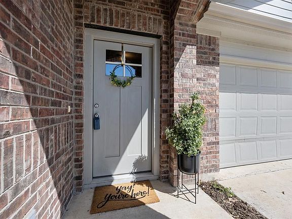 5th image of 409 Dawson Dune Ln