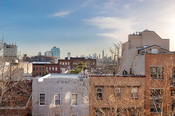 Rented by MNS | media 22