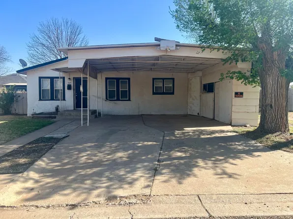 525 W Scurry St, Slaton, TX 79364