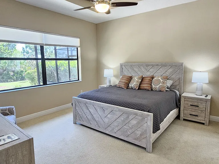 10361 Crooked Creek Dr — Photo 36