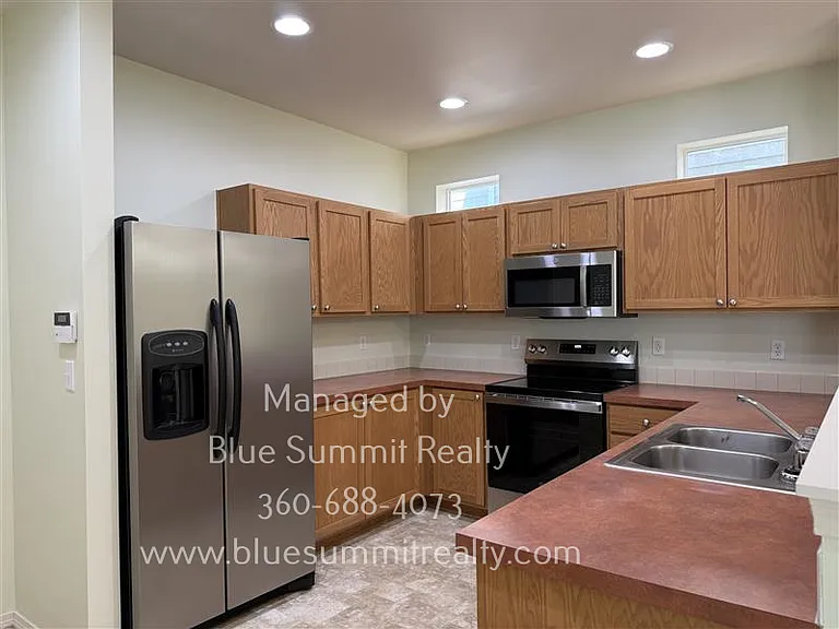 4335 Crestone St NE — Photo 6