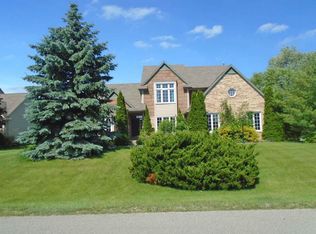 962 Fairway Park Dr, Ann Arbor, MI 48103