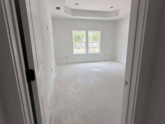 5th image of 290 E Picasso Cir