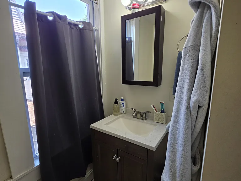 48 Highland Ave #4 — Photo 7