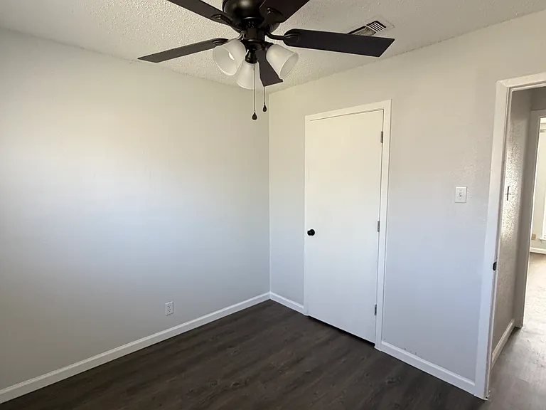 3602 Bremen St — Photo 18