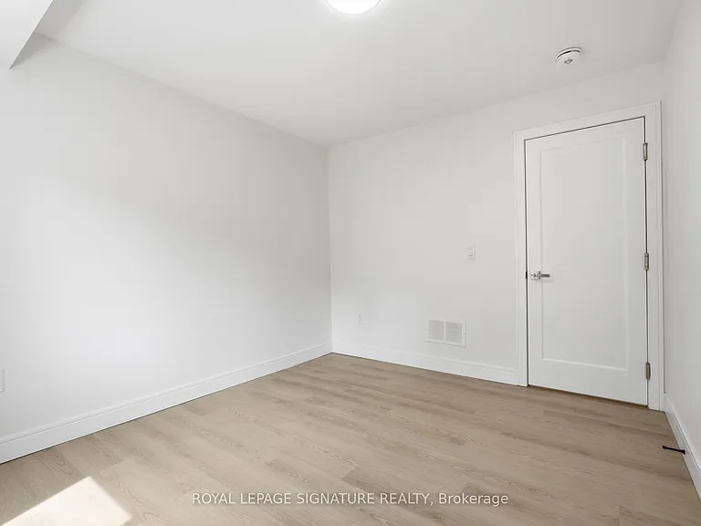 53 Bishop Ave #1A — Photo 17