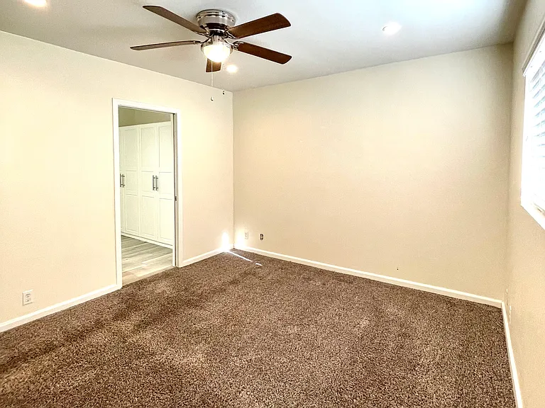1320 E Bethany Home Rd #36 — Photo 16