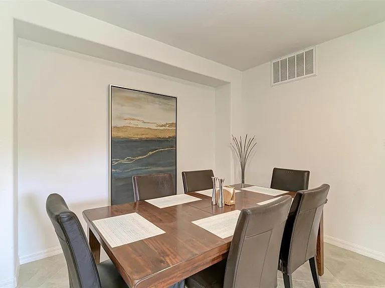 5687 N Honore Ave #411 — Photo 8