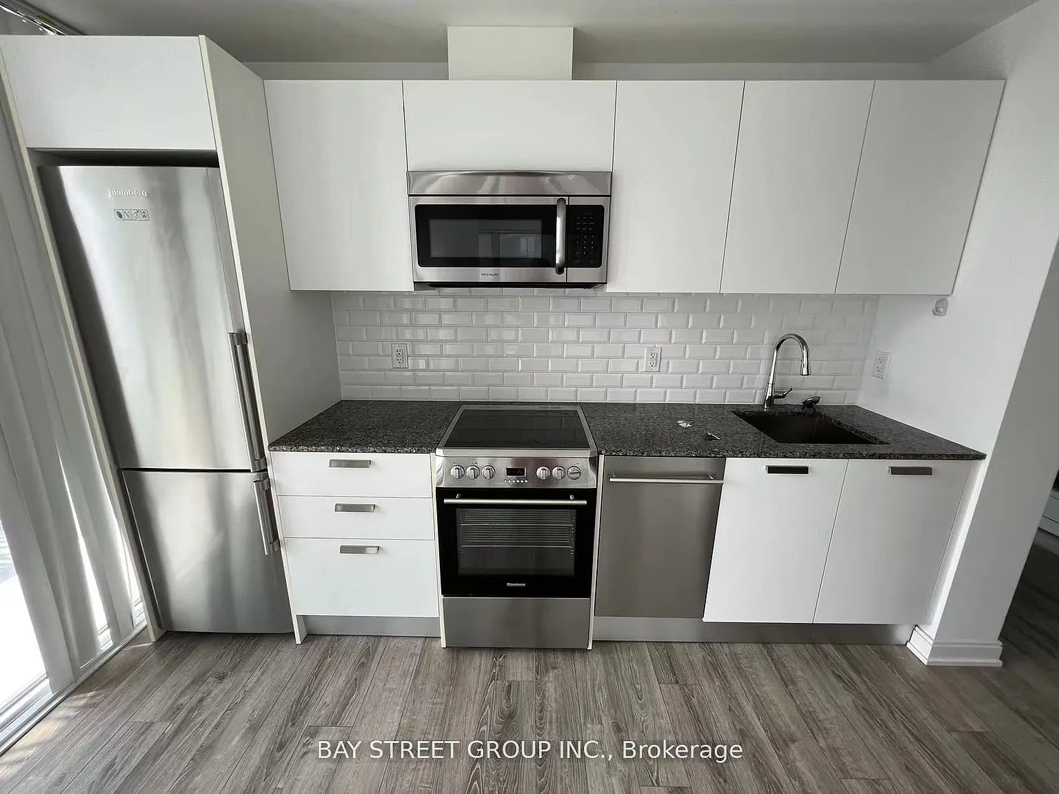 1 bed, $2,400 — Photo 3