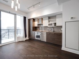 1030 King St W